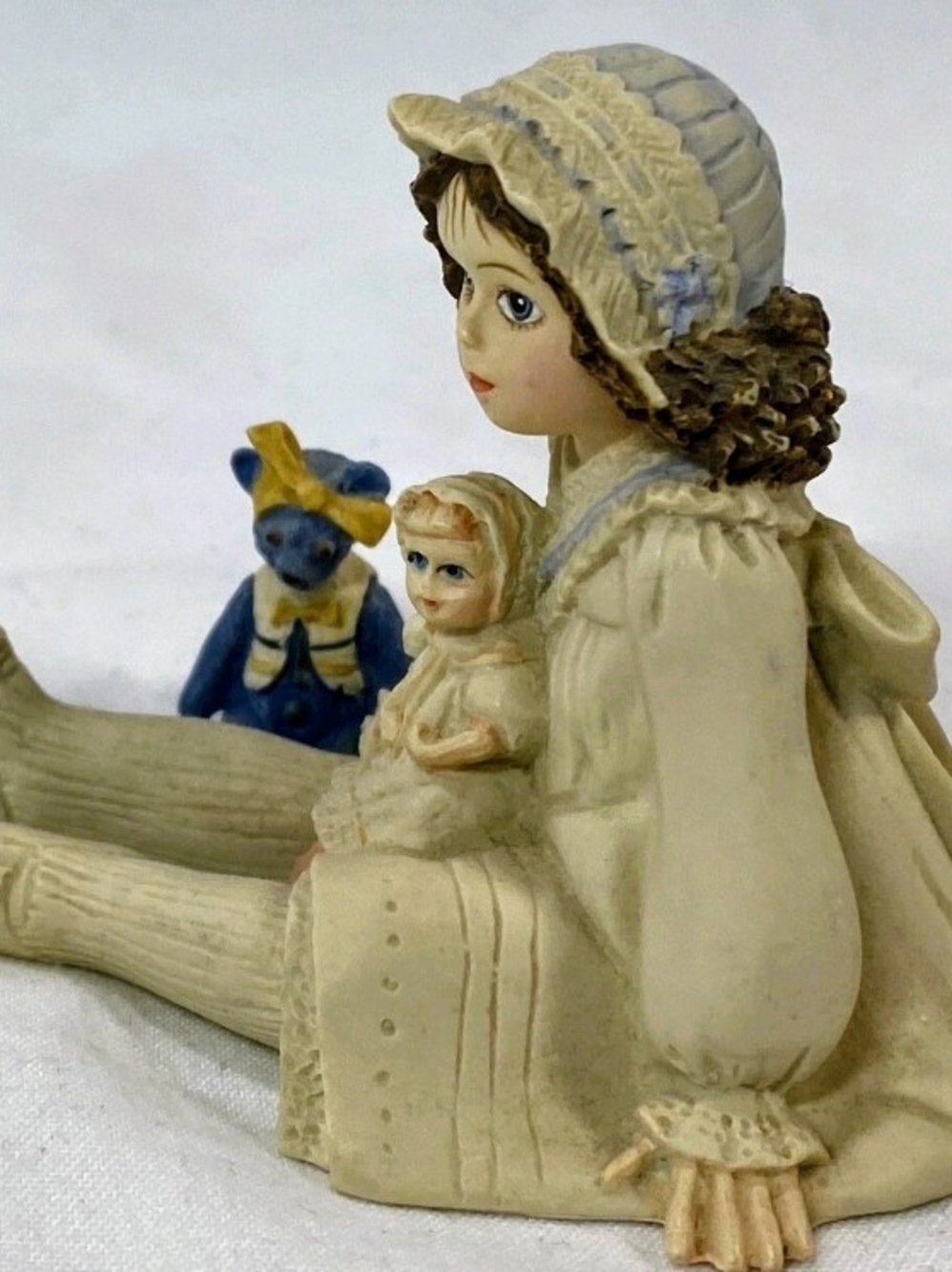 Unbranded Porcelain Girl Figurine in Pale Green with Baby Doll - Picture 4 of 5